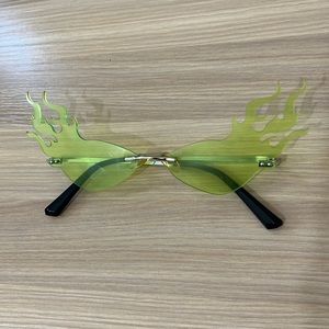 Green flame glasses